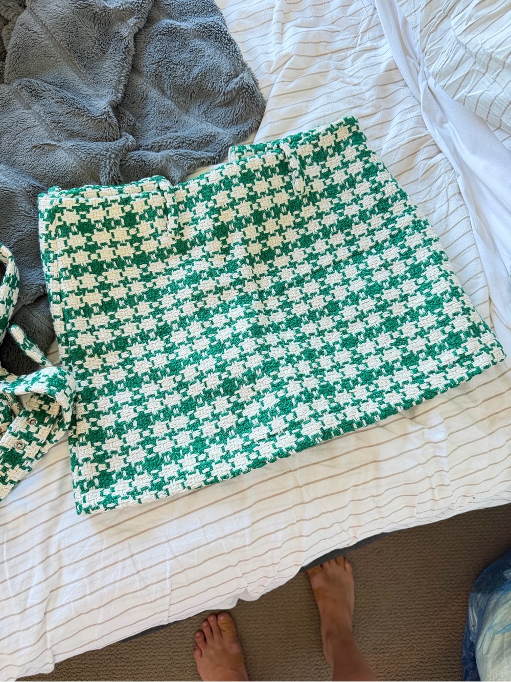 Zara Green and White Houndstooth Tweed Skort